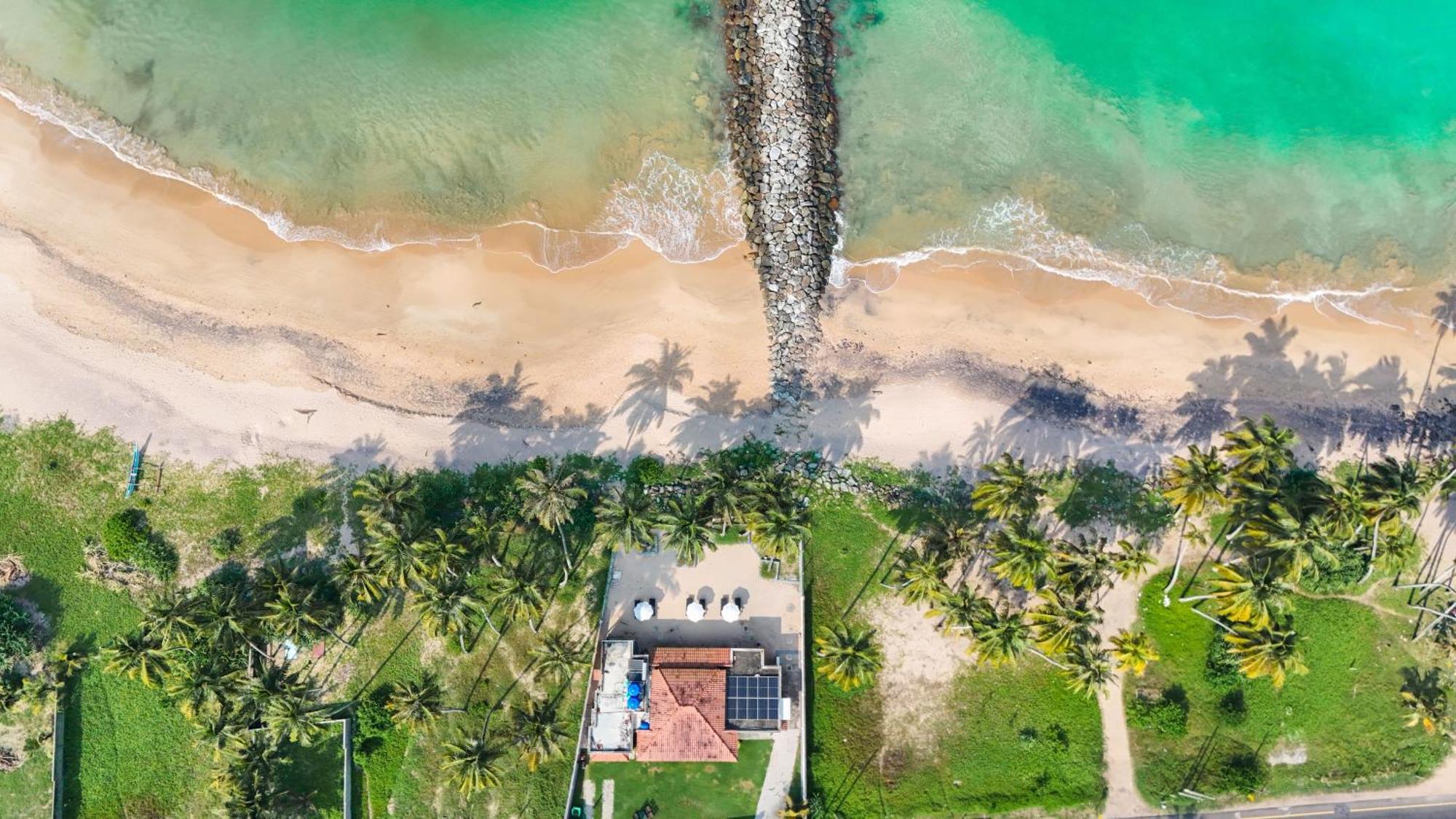 House By The Sea Hikka Hotel Hikkaduwa Bagian luar foto